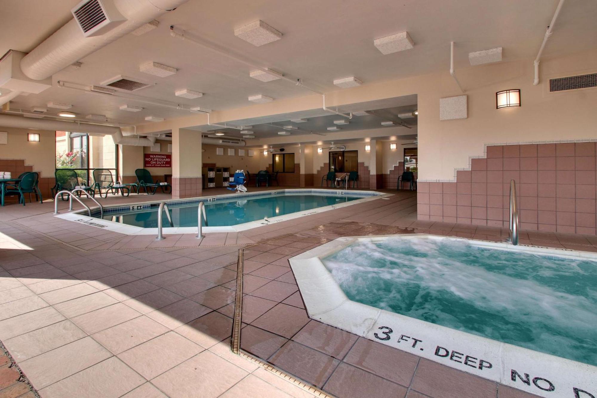 Drury Inn & Suites Боулинг Грийн Екстериор снимка