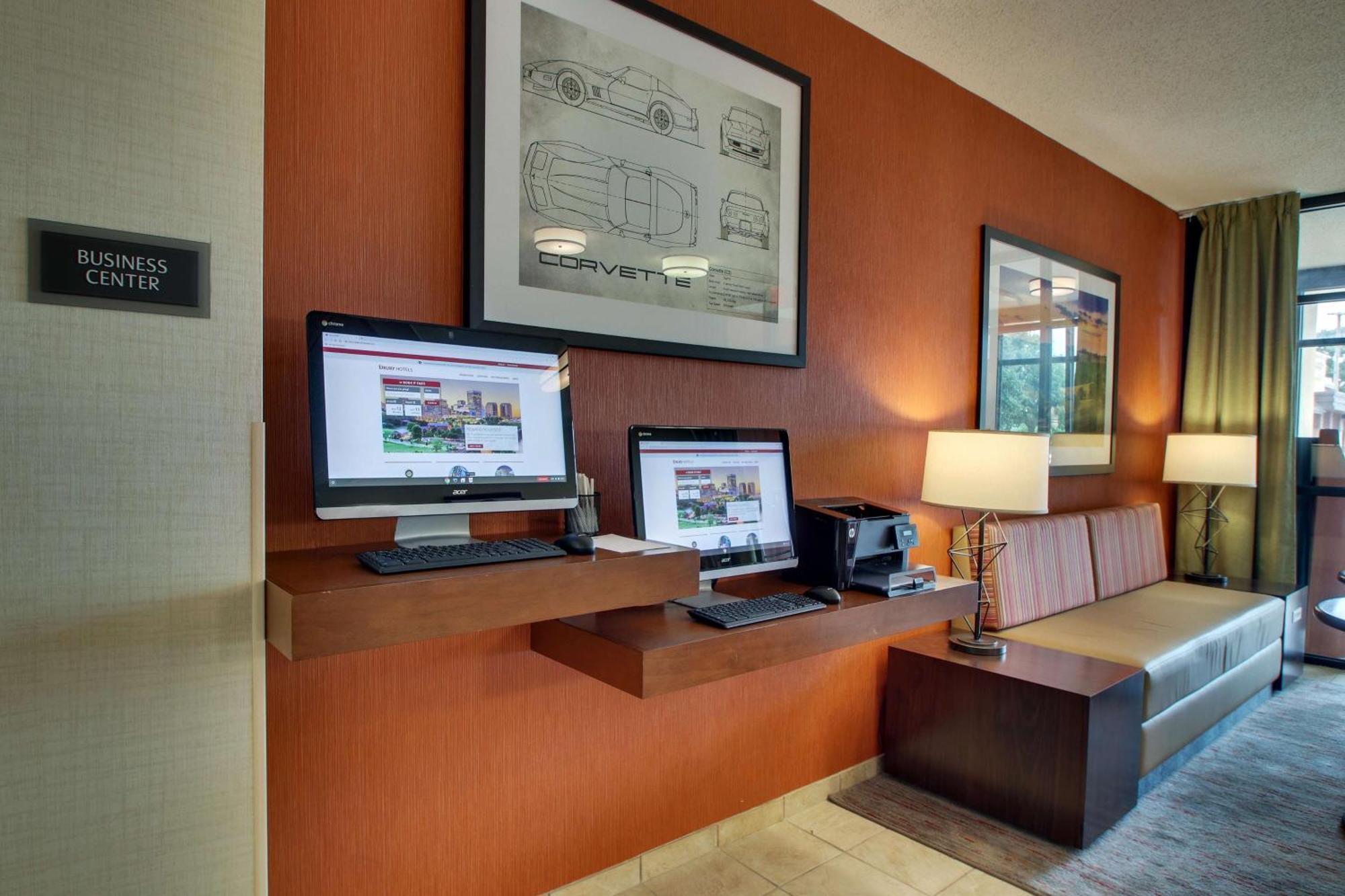 Drury Inn & Suites Боулинг Грийн Екстериор снимка