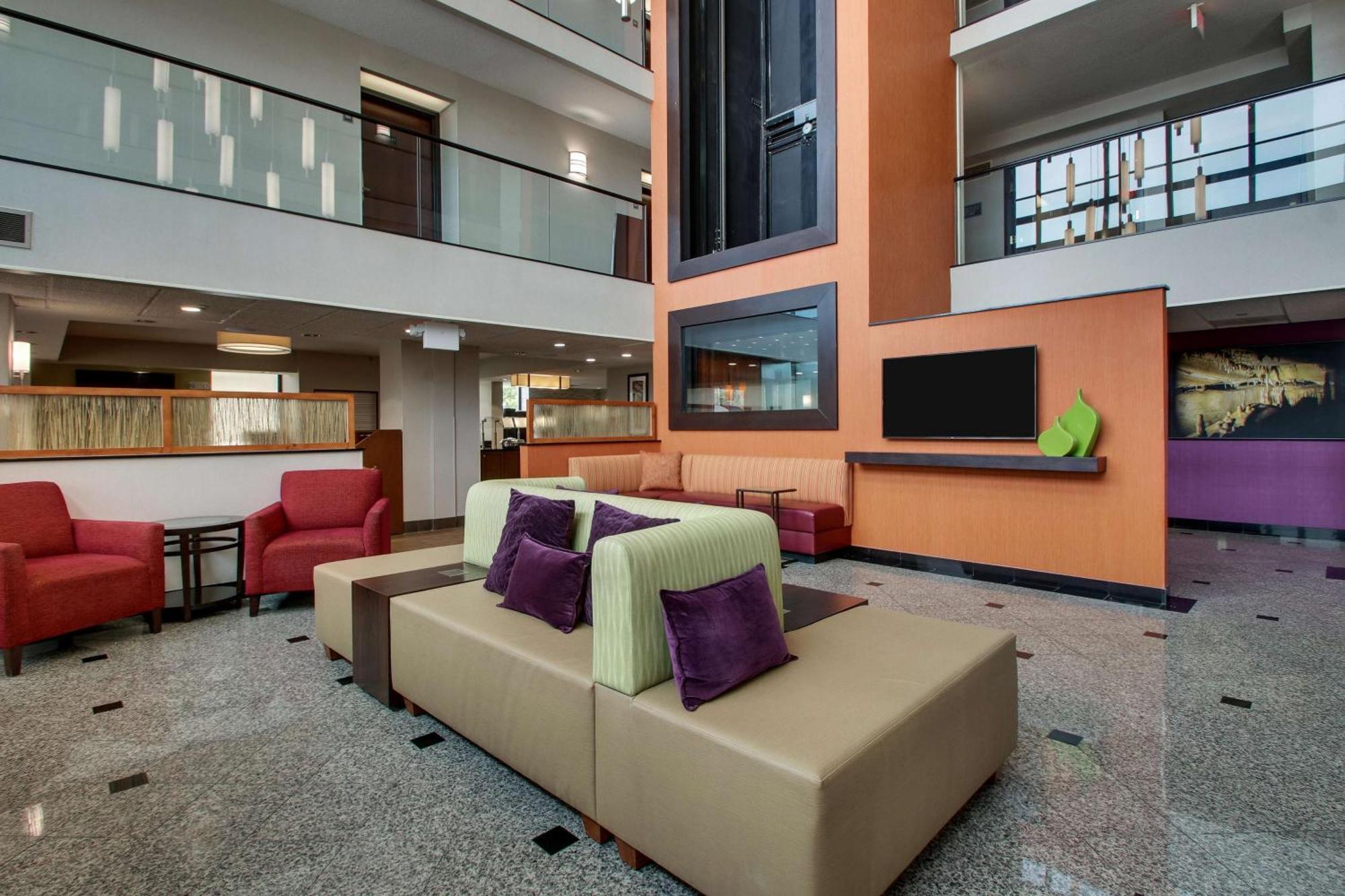 Drury Inn & Suites Боулинг Грийн Екстериор снимка