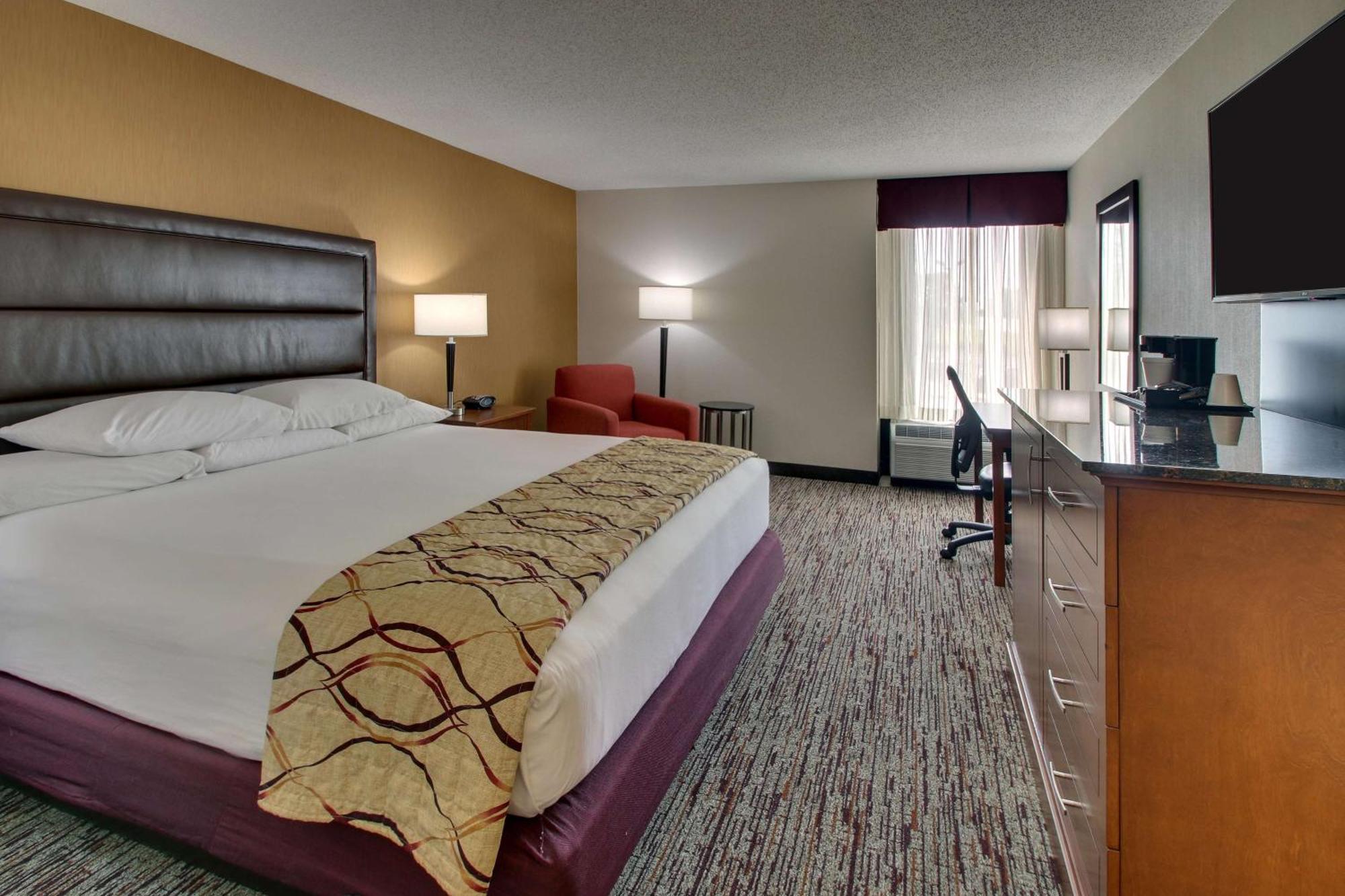Drury Inn & Suites Боулинг Грийн Екстериор снимка