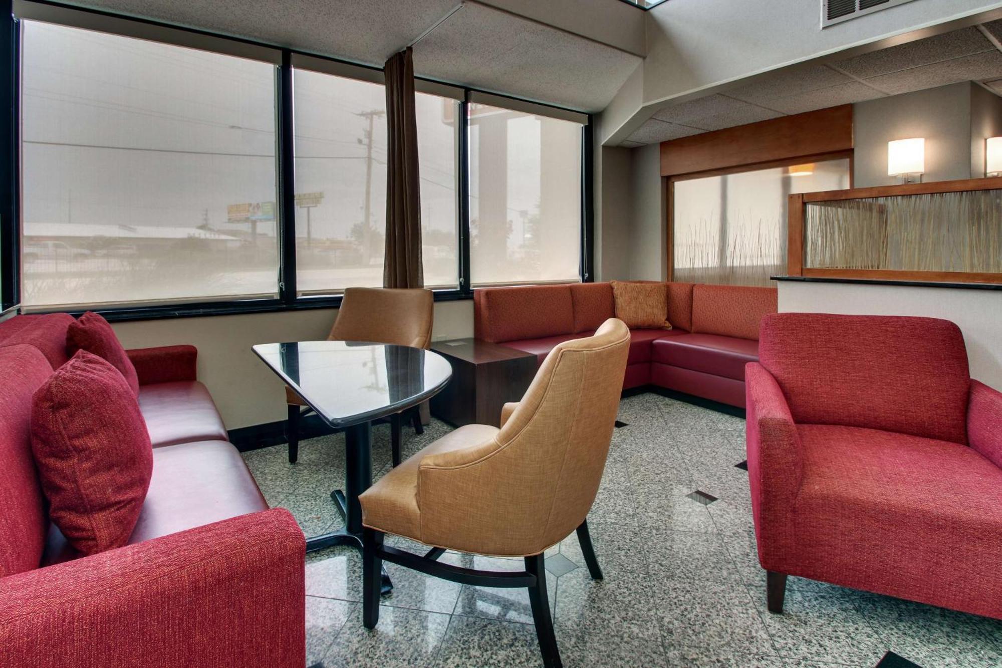 Drury Inn & Suites Боулинг Грийн Екстериор снимка