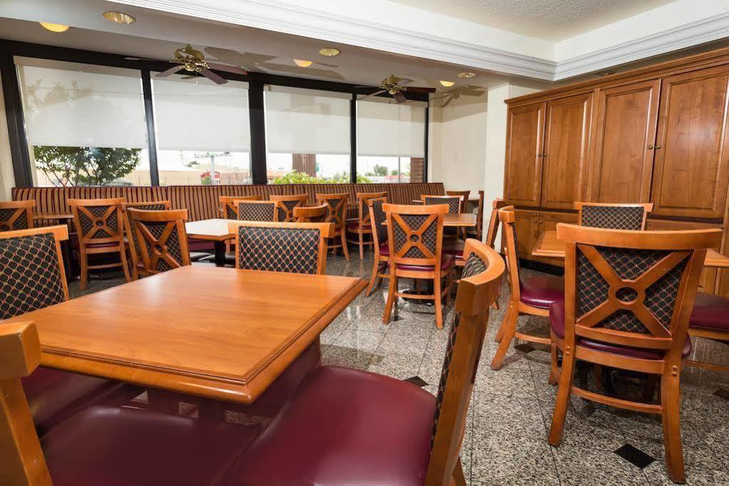 Drury Inn & Suites Боулинг Грийн Екстериор снимка